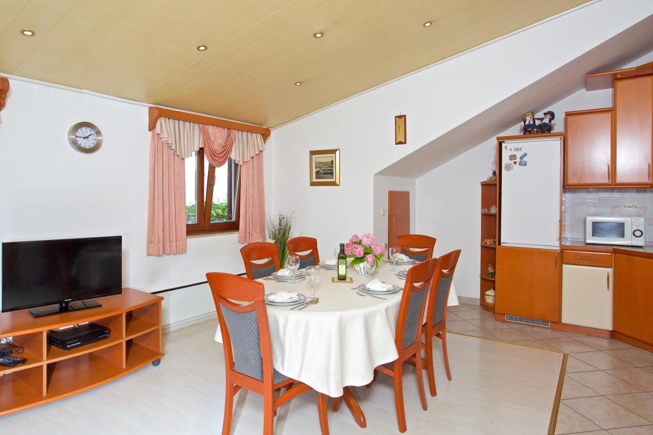 Apartments Vinka Jelsa  Luaran gambar