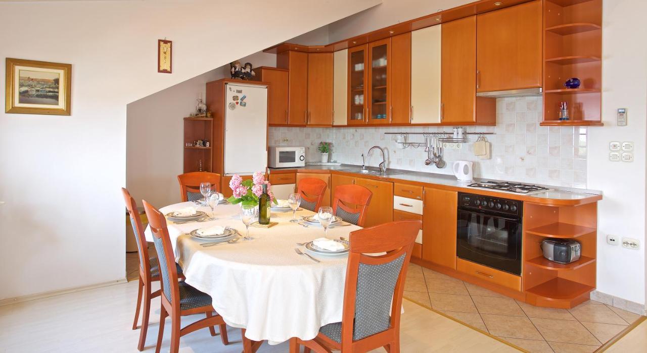 Apartments Vinka Jelsa  Luaran gambar