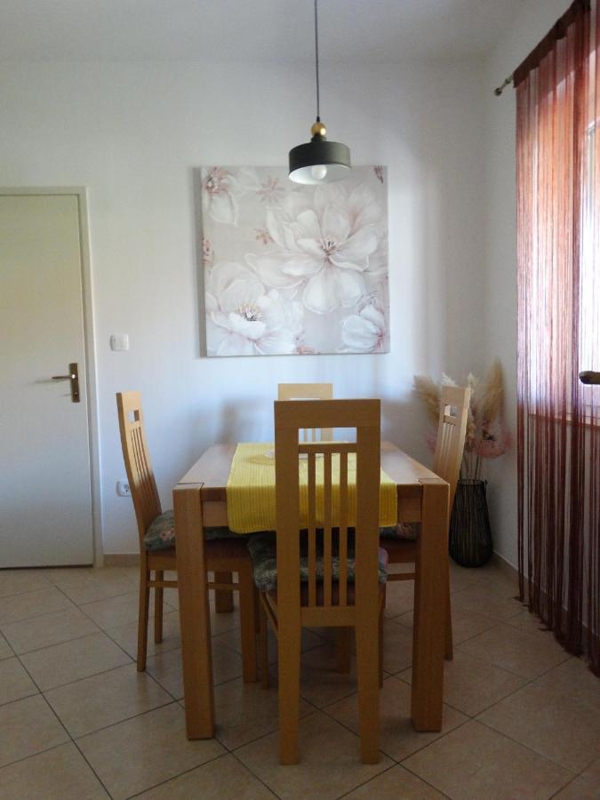 Apartments Vinka Jelsa  Luaran gambar